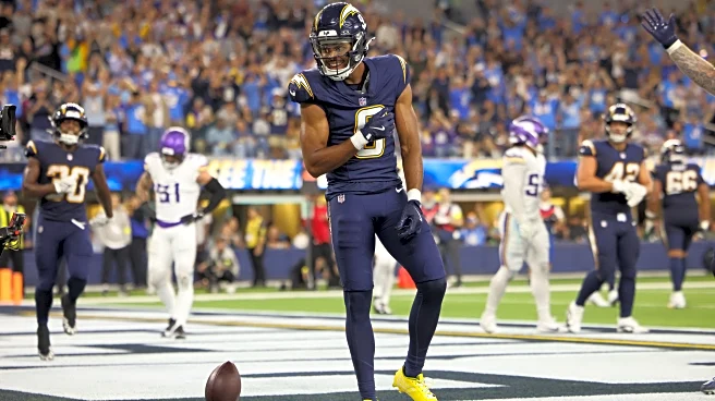 Chargers shake off another round of injuries, pick up needed win by routing Vikings