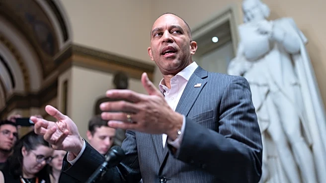 Jeffries backs Mamdani for NYC mayor months after primary
