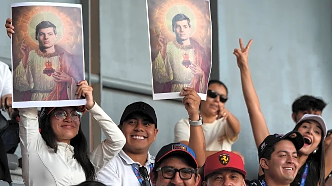 Mexican Grand Prix celebrates 10th anniversary with sold-out crowd despite Sergio Perez's absence