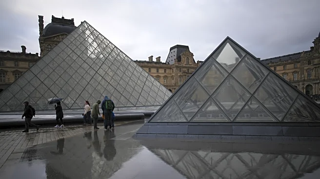Ex-thief says he warned Louvre of security weaknesses around crown jewels