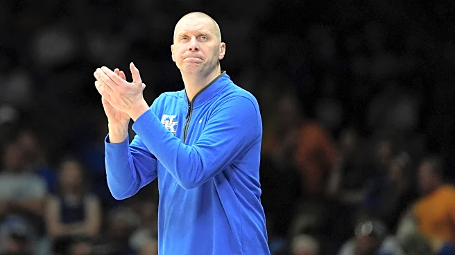 Oweh back at No. 9 Kentucky for coach Mark Pope's second season with the Wildcats