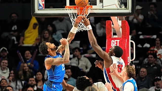 Jalen Duren's 33 points lead Pistons to victory over Mavericks in Mexico City