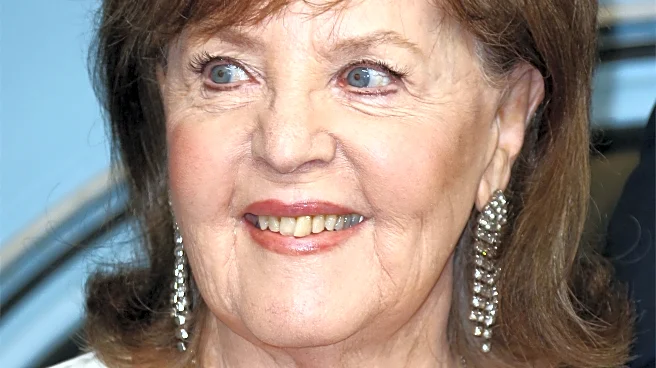 Pauline Collins, British actress who won cult following for Shirley Valentine, dies at 85
