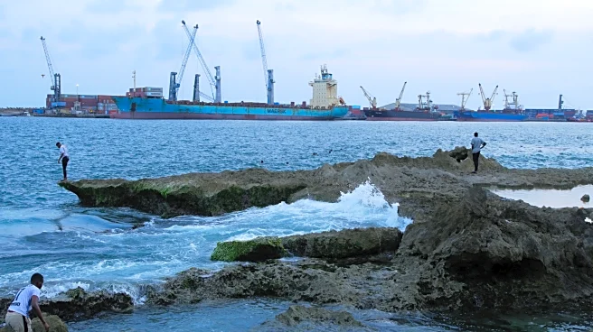 European Union vessel reaches ship raided by pirates off Somalia; all 24 crew on board safe