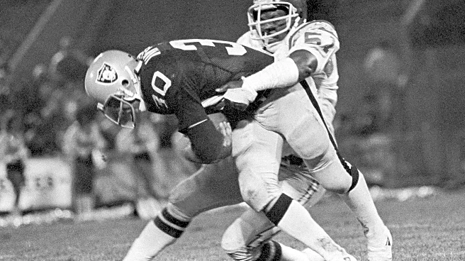 Woodrow Lowe, a star linebacker at Alabama who started 11 NFL seasons with the Chargers, dies at 71