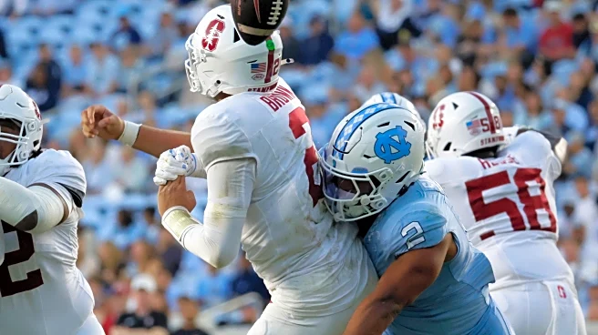 Lopez throws 2 TD passes, North Carolina beats Stanford 20-15