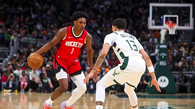 Durant scores 31 points, leads fourth-quarter comeback as Rockets beat Bucks 122-115