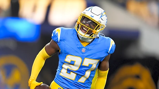 Chargers humble Aaron Rodgers and Steelers 25-10 in prime time for 3rd straight win