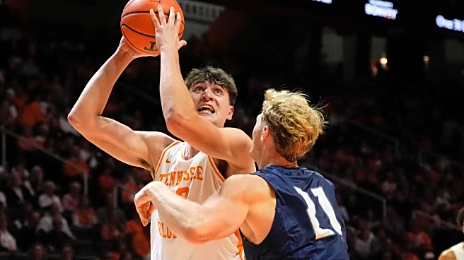 Estrella's 23 points, 10 boards leads No. 20 Tennessee over North Florida 99-66