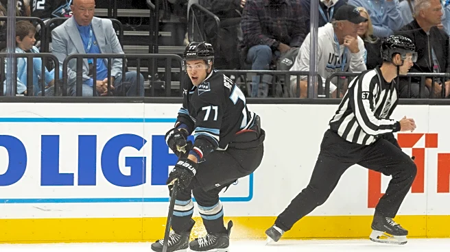 Peterka, Crouse score early in Mammoth's 4-goal 3rd period to beat Sabres 5-2