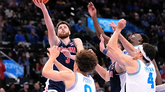 Dell'Orso scores 20 off the bench as No. 5 Arizona beats No. 15 UCLA 69-65 in Hall of Fame Series