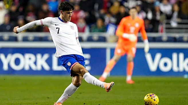 Reyna scores in 1st international start in 16 months, surpasses father, as US beats Paraguay 2-1