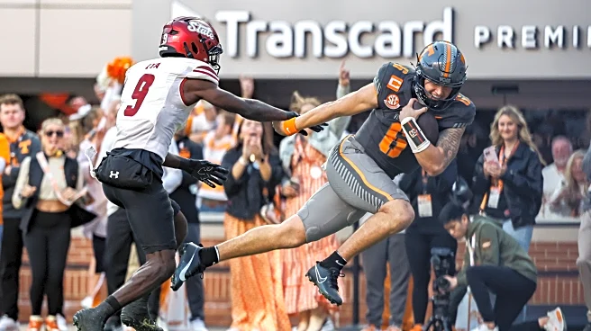 Aguilar throws for 204 yards and a TD, runs for score as No. 21 Tennessee tops New Mexico State 42-9