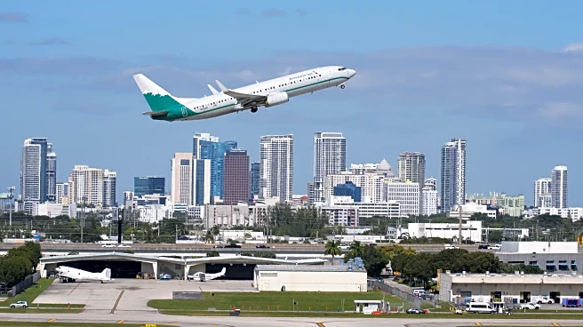 Bipartisan bill aims to pay air traffic controllers during future shutdowns