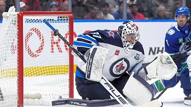 Jets goalie Hellebuyck to undergo arthroscopic procedure on his knee and miss 4 to 6 weeks