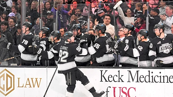 Clarke's power-play goal ends Kings' 3-game losing streak