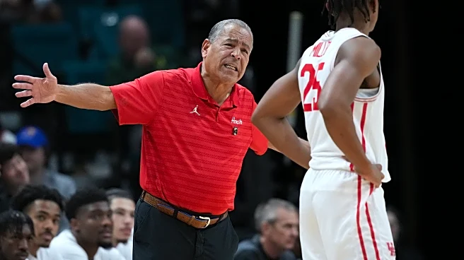 Houston coach Kelvin Sampson questions free-throw disparity after loss to Tennessee