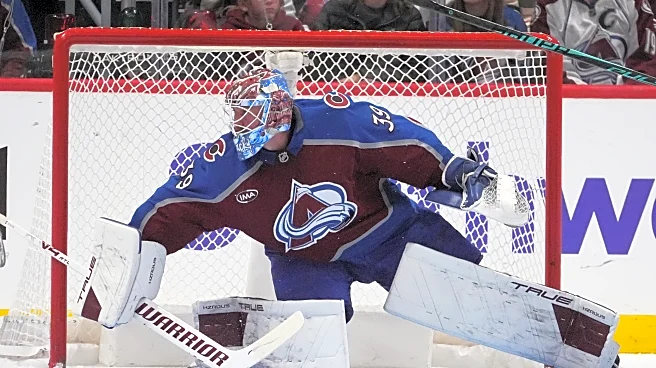 Avalanche win 10th straight, shut out Sharks 6-0