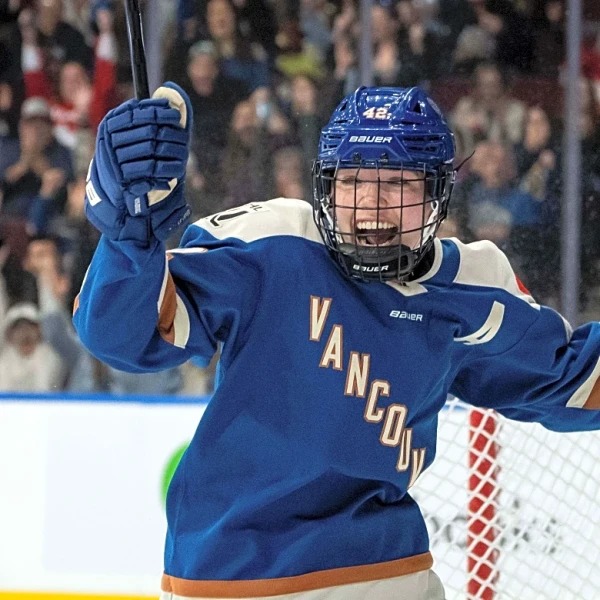 Boreen, Maschmeyer help Goldeneyes snap 3-game skid with 4-0 win over Sirens