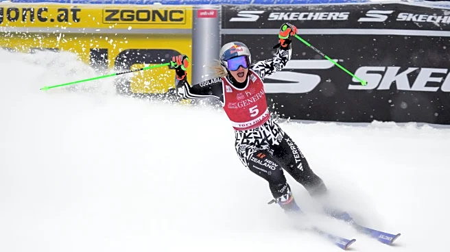 Robinson races to 2nd straight World Cup GS victory. Shiffrin finishes 6th.