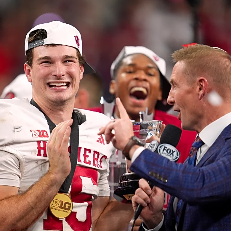 Indiana jumps to No. 1 in AP Top 25 ahead of Georgia, Ohio State in final rankings before playoff