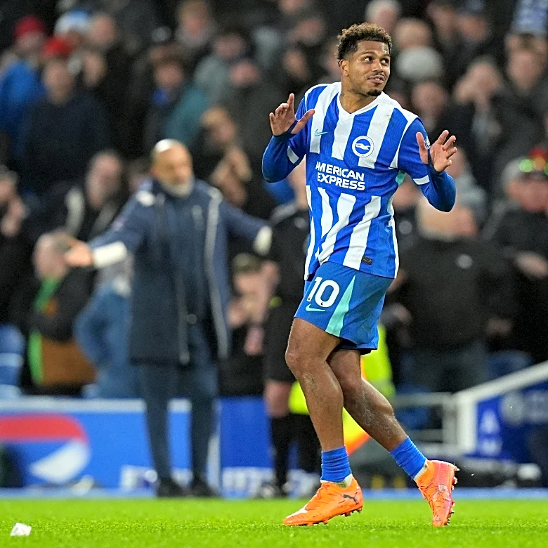 Brighton salvages a point with late goal against West Ham in Premier League