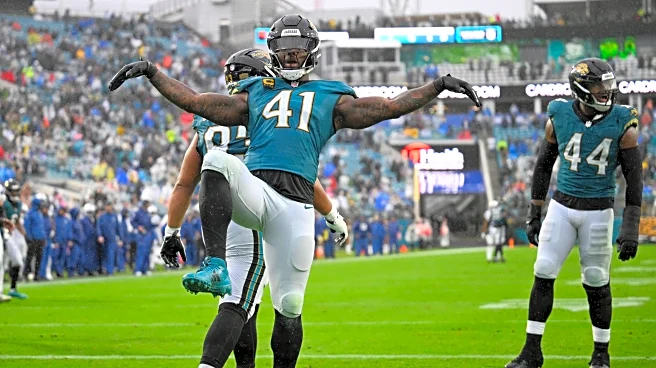 Daniel Jones hurt in Jaguars' 11th consecutive home win against the Colts, 36-19