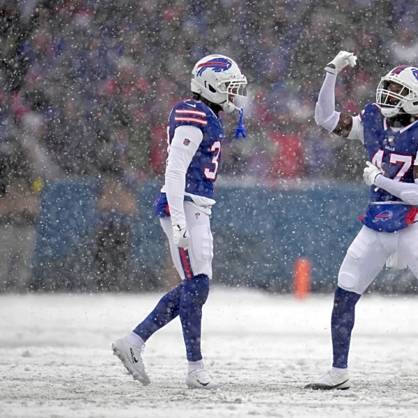 Bills rally for 39-34 win over Bengals thanks to Josh Allen's 4 TDs, Christian Benford's pick-6