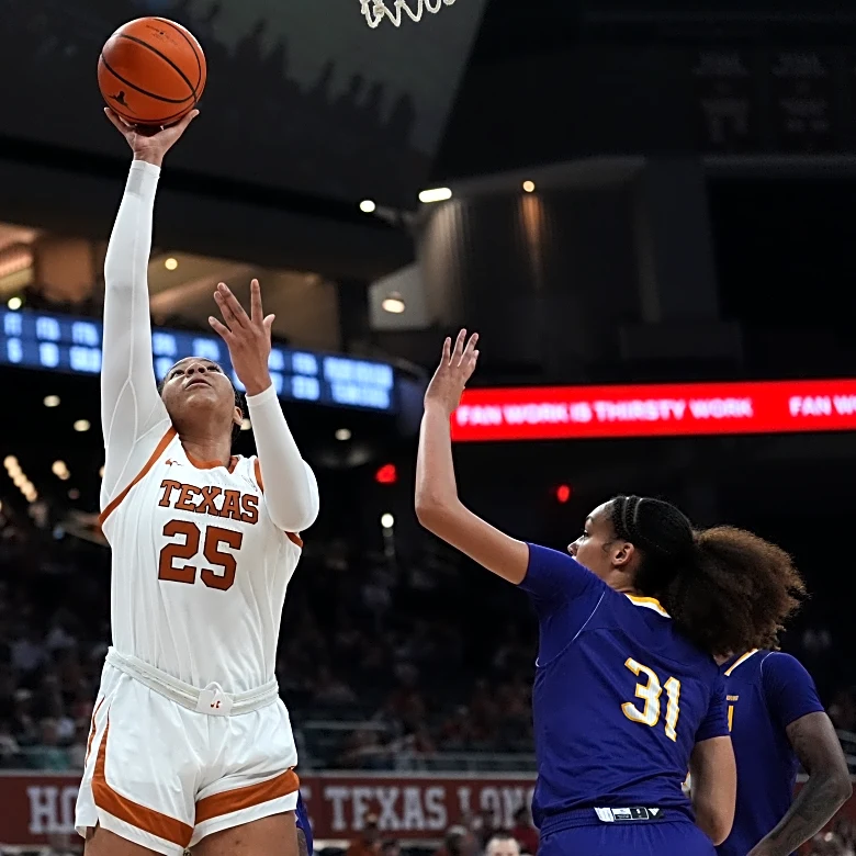 Cunningham's career best 30 points helps No. 2 Texas women defeat Prairie View 101-42