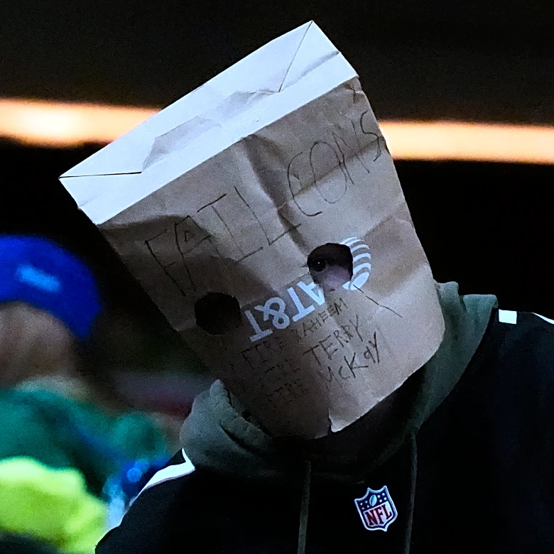 Another miserable season in the A-T-L as Falcons lock up eighth straight losing record