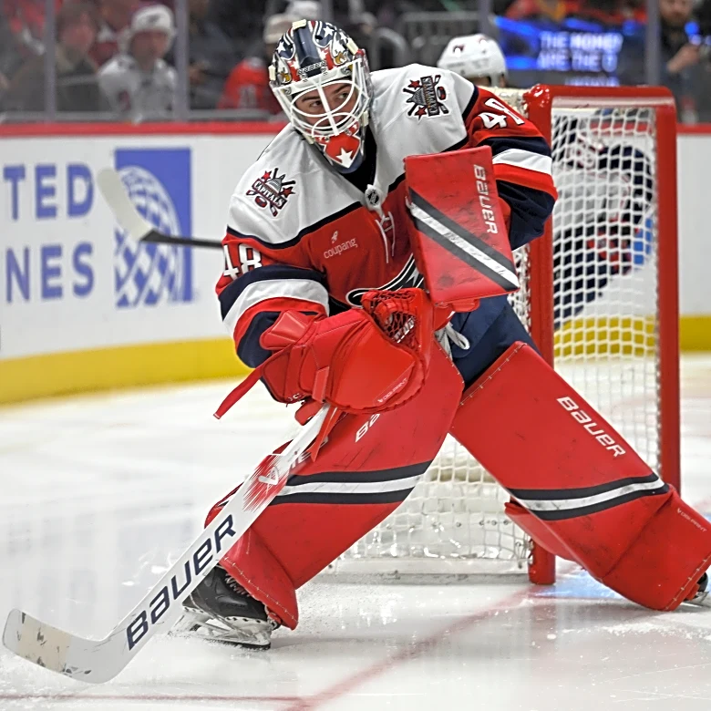 Thompson earns his 100th win as Capitals down Blue Jackets 2-0