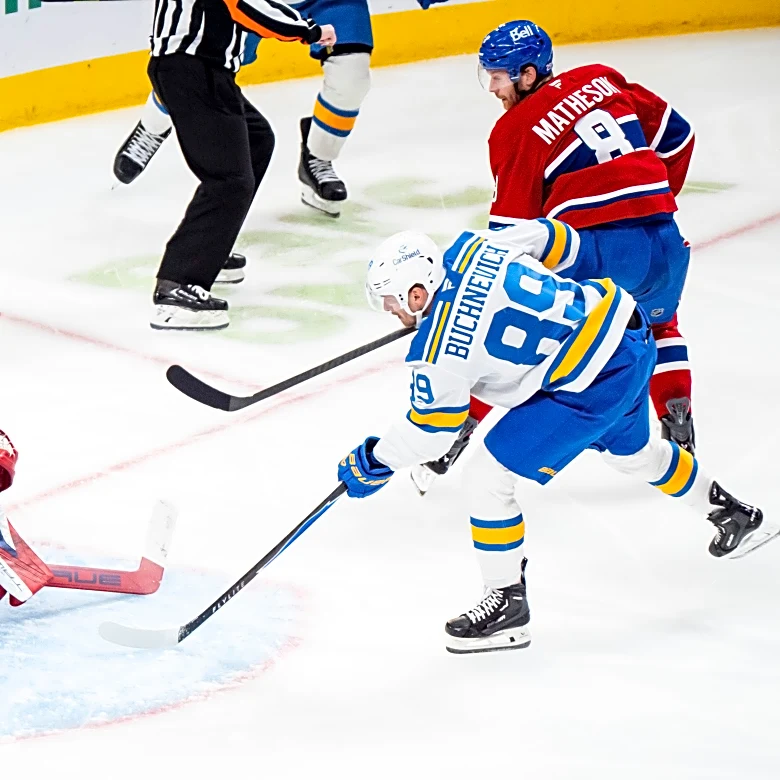 Blues captain Brayden Schenn has 2 goals and an assist in 4-3 over the Canadiens