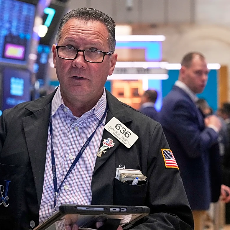 US stocks hang near records ahead of a Federal Reserve meeting this week on interest rates