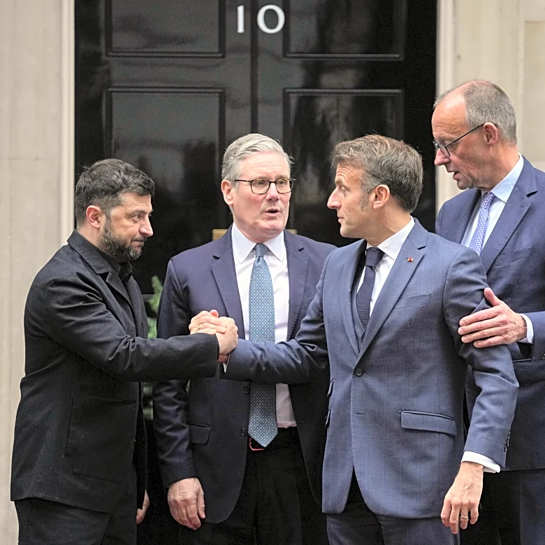 Zelenskyy meets in London with European allies on the US peace plan and Ukrainian security