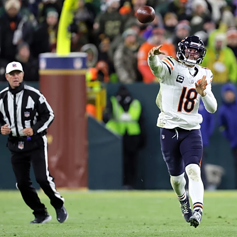 Bears try to regroup after latest comeback attempt falls short in loss to Packers