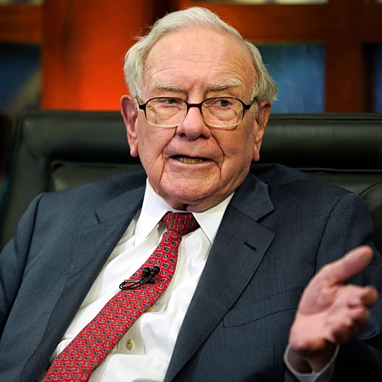 Top manager leaves Warren Buffett's Berkshire as incoming CEO names team