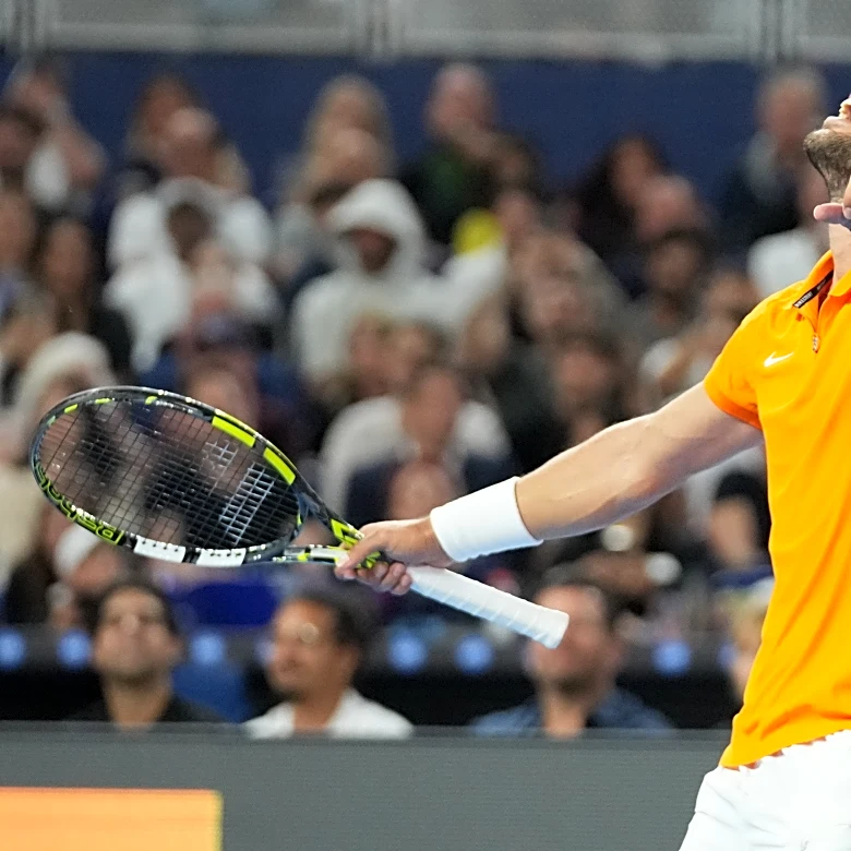Carlos Alcaraz joins other tennis stars in first ever tennis event at Marlins' loanDepot Park