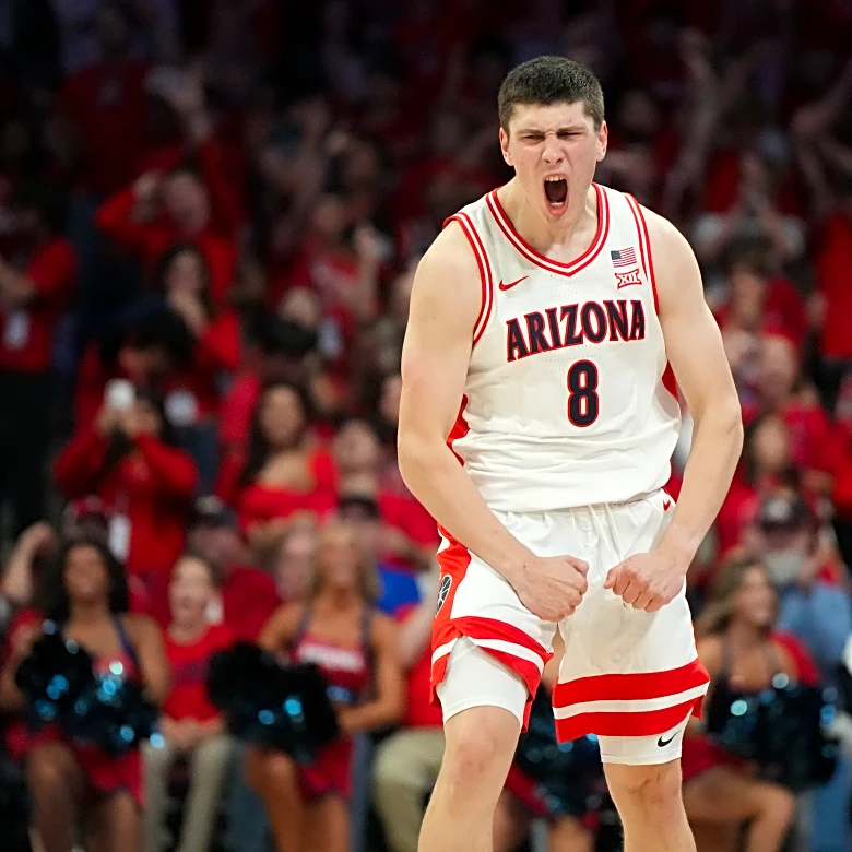 Arizona Wildcats rise to No. 1 in AP Top 25, face another tough test against No. 18 Alabama
