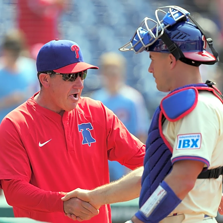 Phillies sign manager Rob Thomson to 1-year extension after 4 straight trips to playoffs