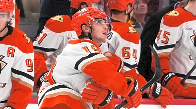 Beckett Sennecke beats the buzzer to force OT and Ducks win shootout to beat Penguins 4-3