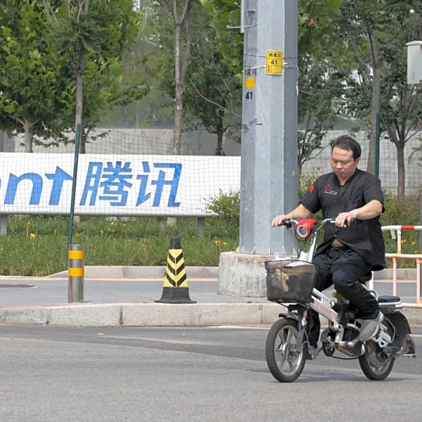 Paramount says China's Tencent withdrew from its Warner Bros bid to avert national security issues