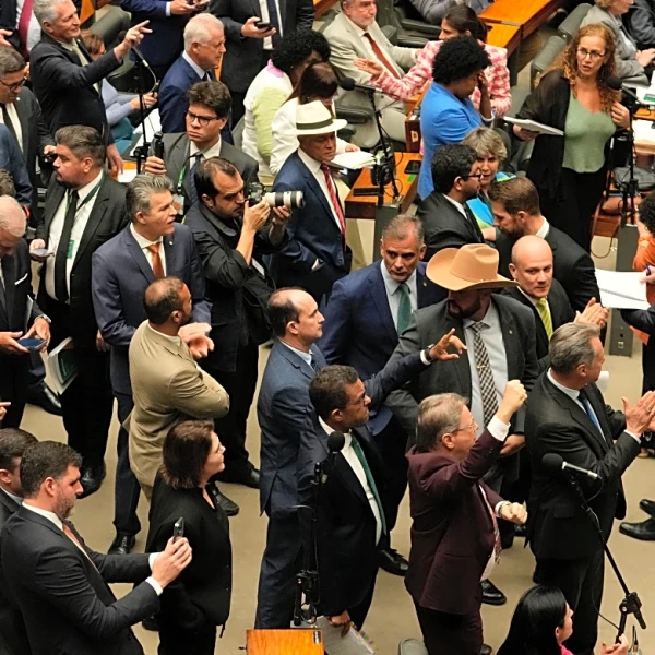 Bill that could reduce Brazilian ex-President Jair Bolsonaro's prison time advances in Congress