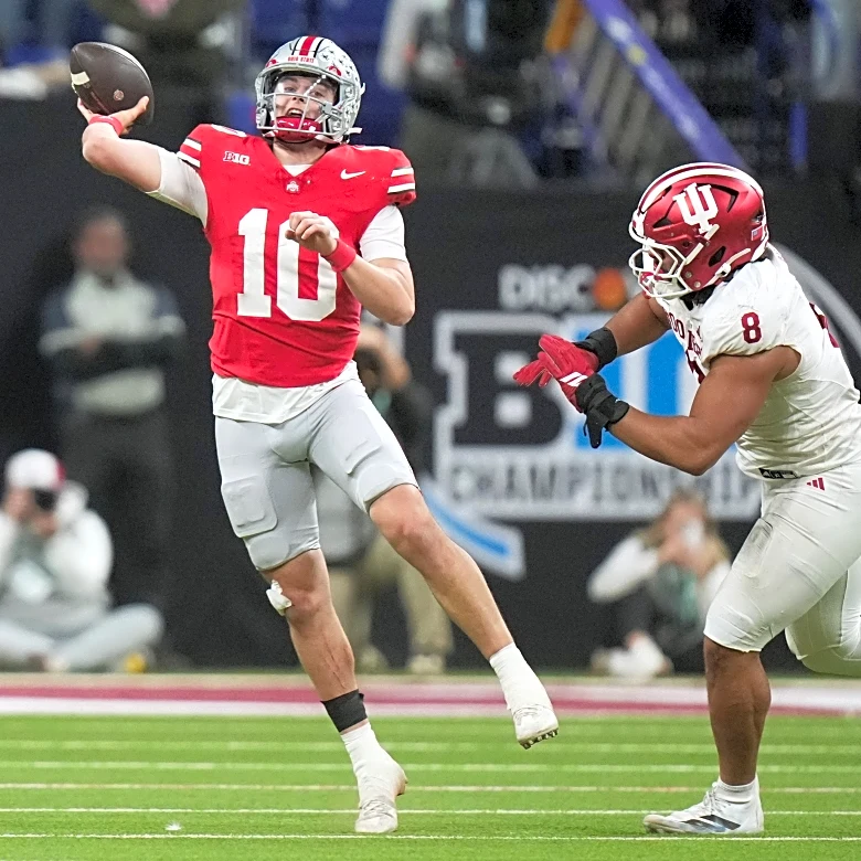 DE Stephen Daley expected to miss the rest of this season as No. 1 Indiana begins playoff charge