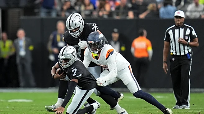 Raiders' Geno Smith misses practice with shoulder injury, status for game at Philadelphia uncertain