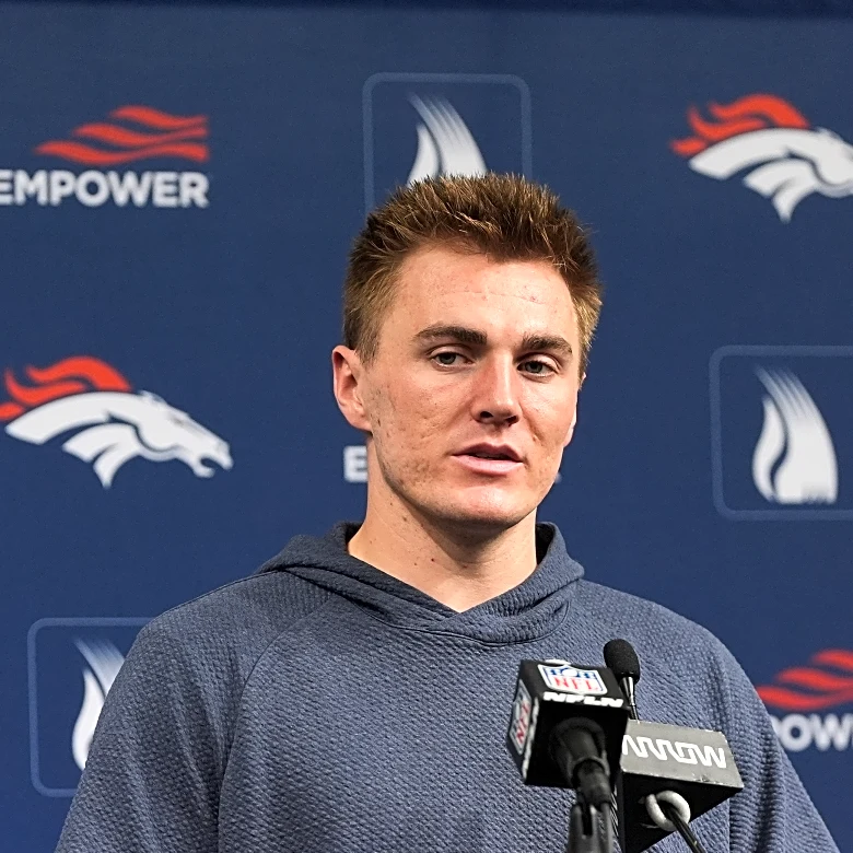 Bo Nix unfazed by underdog status as Broncos, winners of 10 straight, prepare for Packers showdown