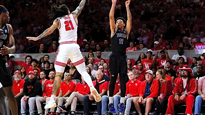 Emanuel Sharp scores 23, No. 7 Houston beats Jackson State 80-38