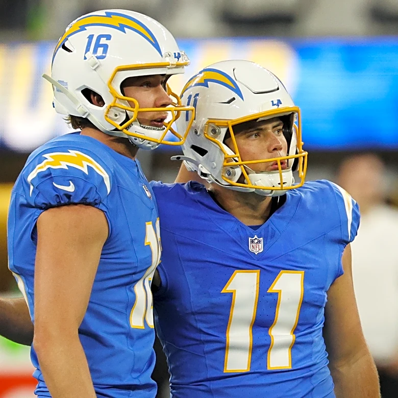 Chargers closing in on playoff spot as Chiefs face elimination in AFC West showdown