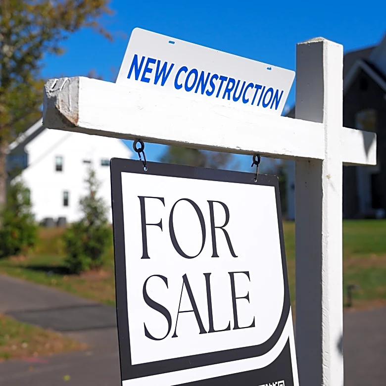 Average US long-term mortgage rate ticks up to 6.22%, but remains close to its low for the year