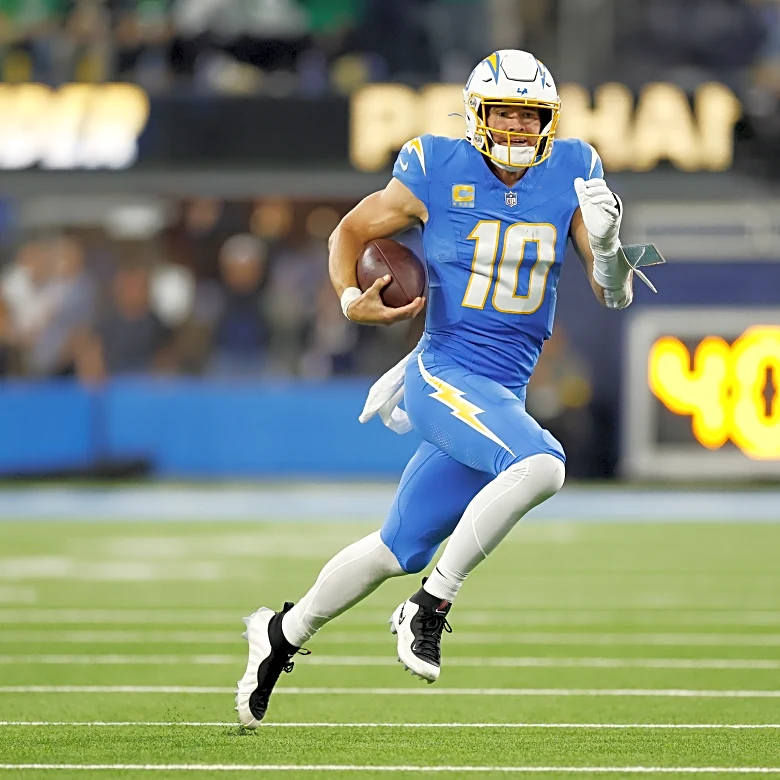 Chiefs face playoff elimination as Chargers aim for back-to-back 10-win seasons