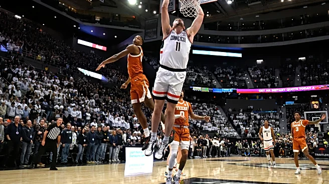 Karaban and Reed lift No. 5 UConn to 71-63 win over Texas in Huskies' final nonconference game